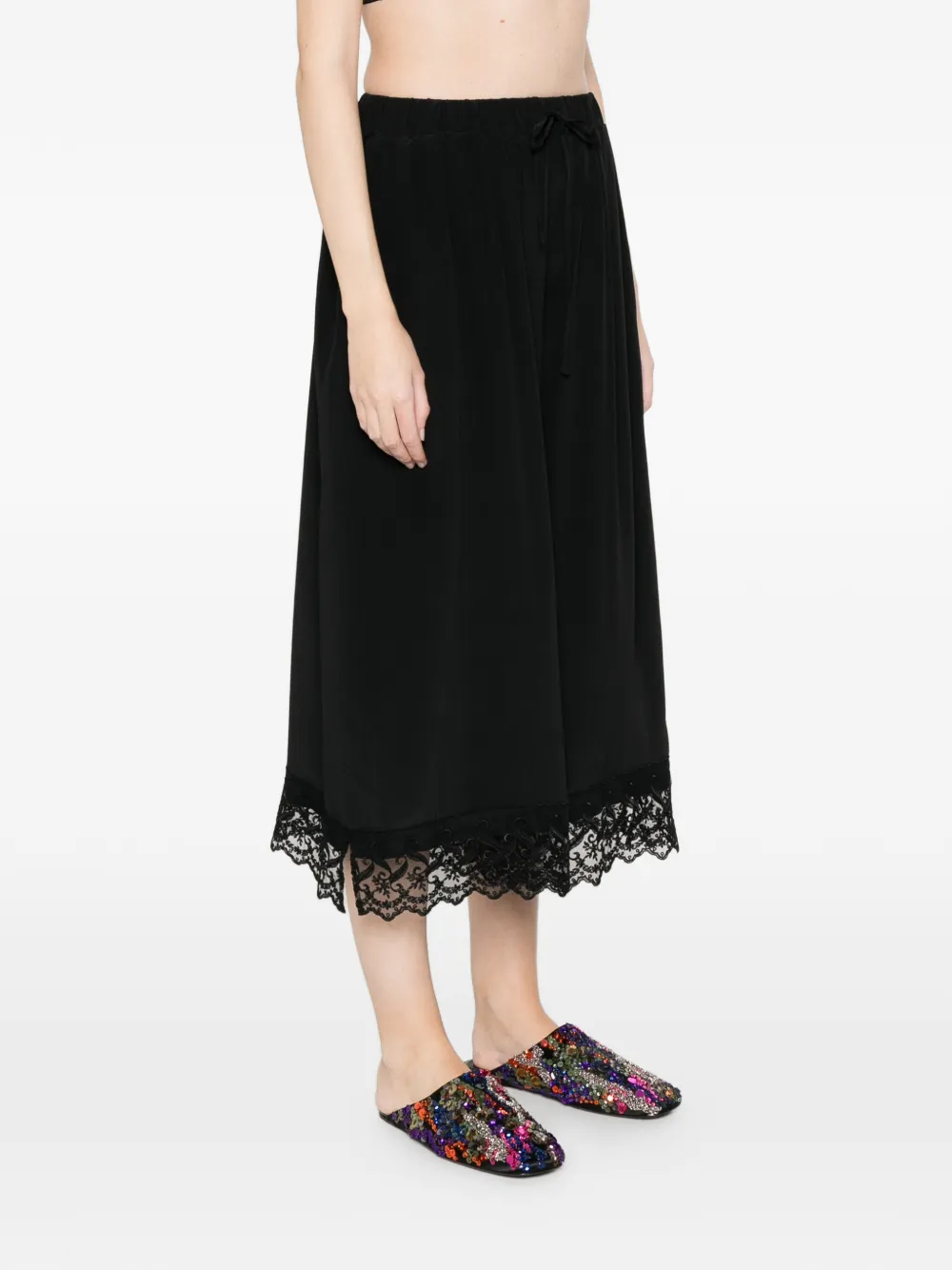 lace-trim cropped trousers