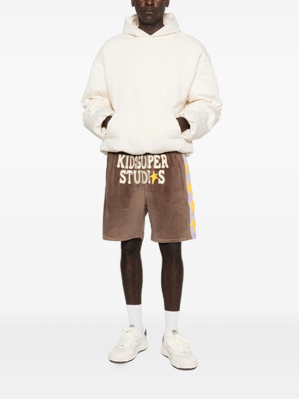KidSuper Shorts met geborduurd logo en sterpatch Bruin