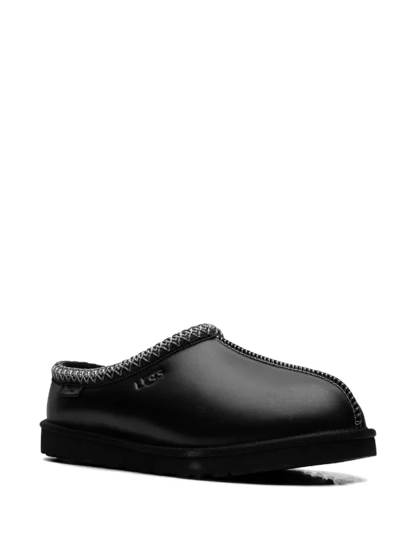 UGG Tasman レザースリッポン | ブラック | FARFETCH JP
