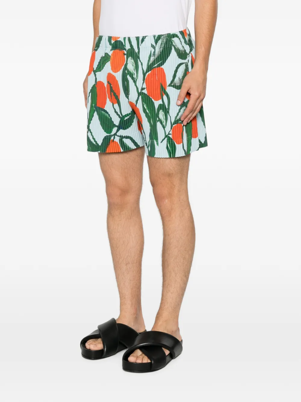 Homme Plissé Issey Miyake Geplooide shorts met fruitprint Blauw