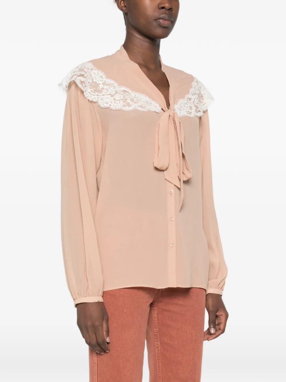 Chloé Gesmockte zijden blouse met georgette en kant Beige