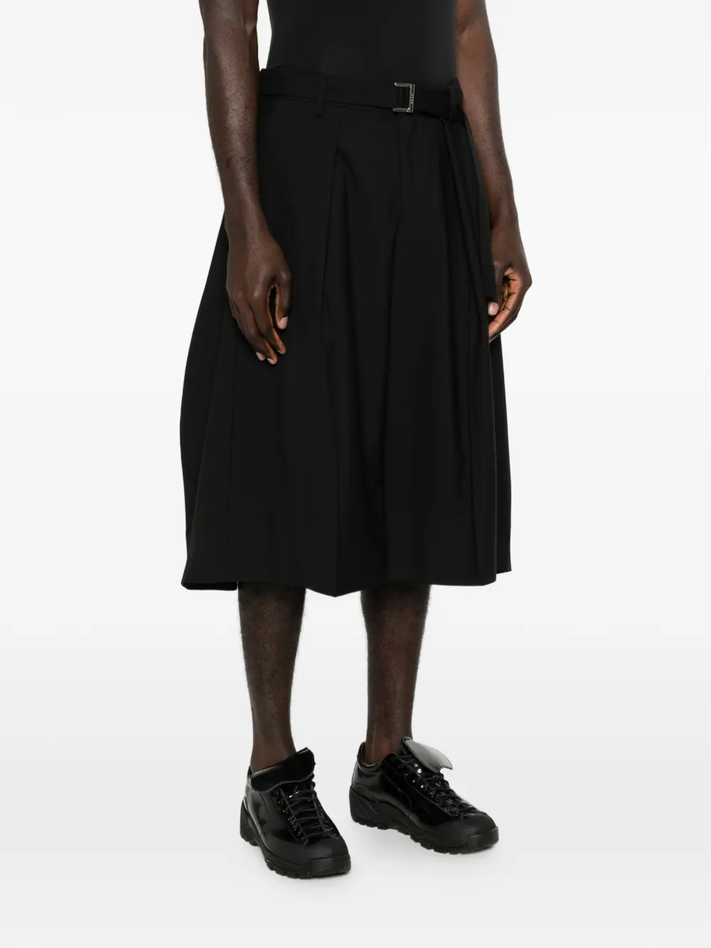 sacai Shorts met riem Zwart
