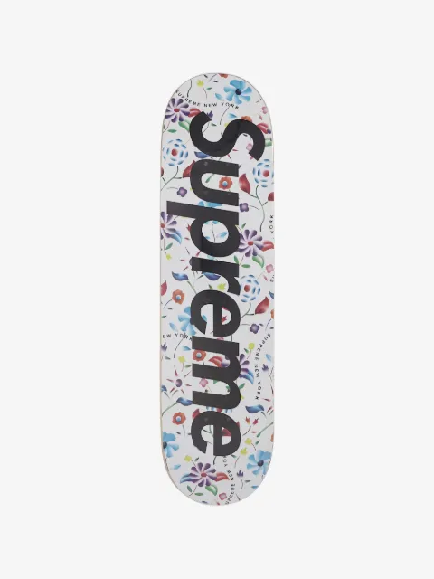 Supreme patineta con estampado floral