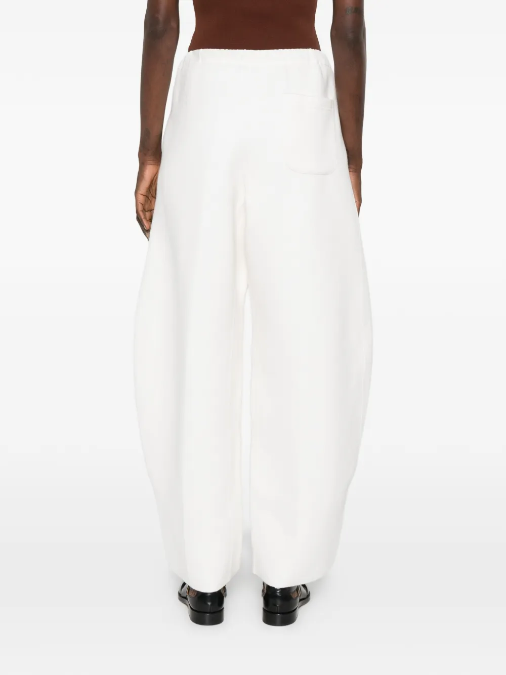 sacai High waist broek met knoopsluiting Beige