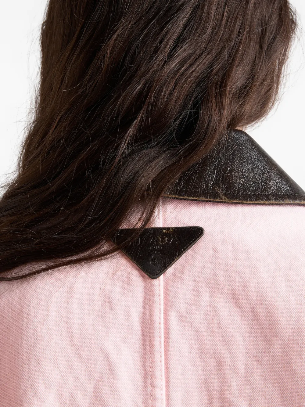 Prada Jack met opgestikte zakken en leren kraag Roze