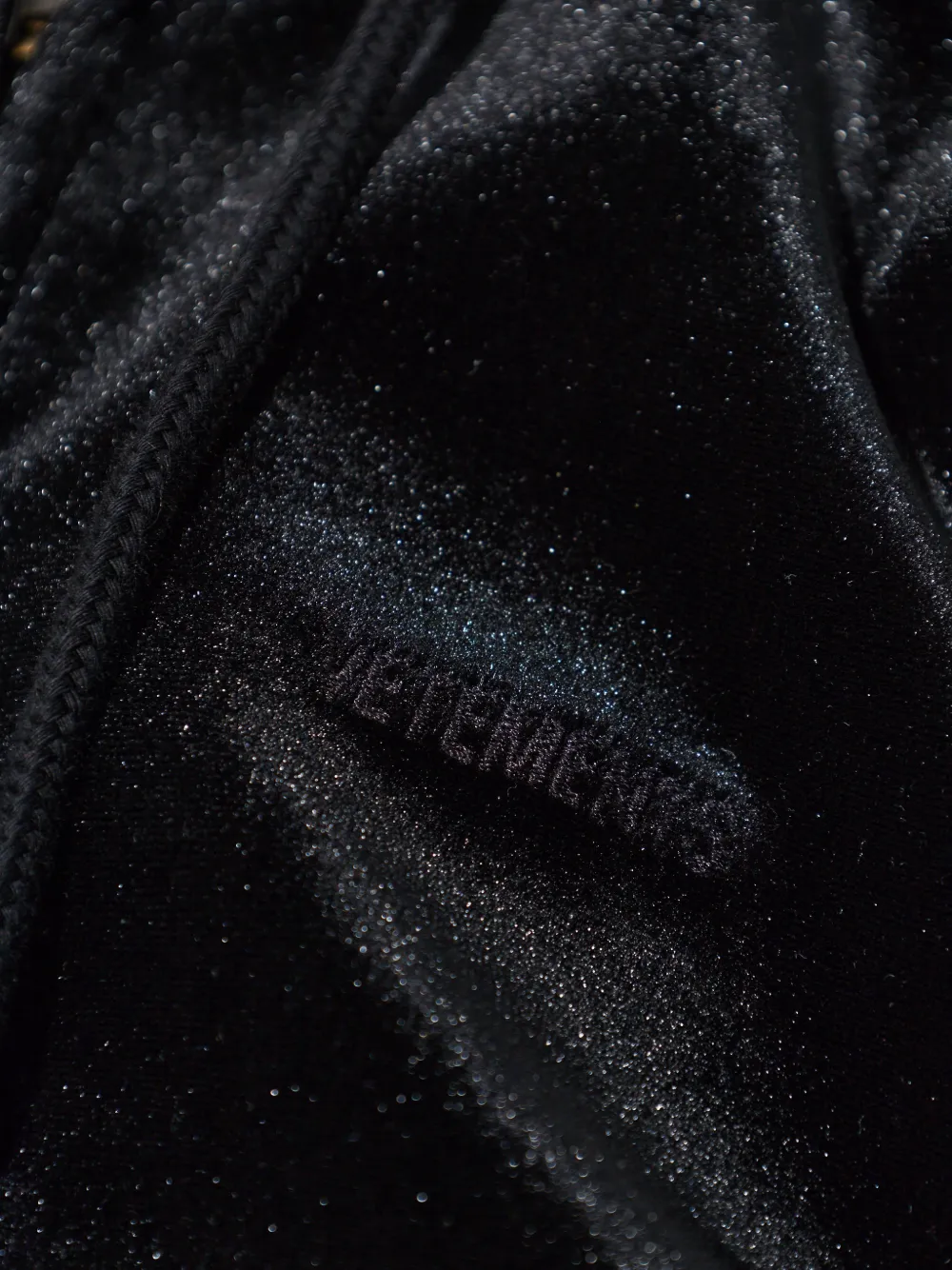 VETEMENTS Sweater met capuchon Zwart