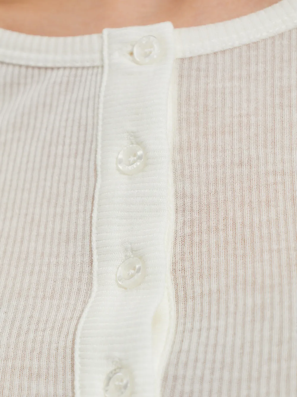 Button-Detail Top