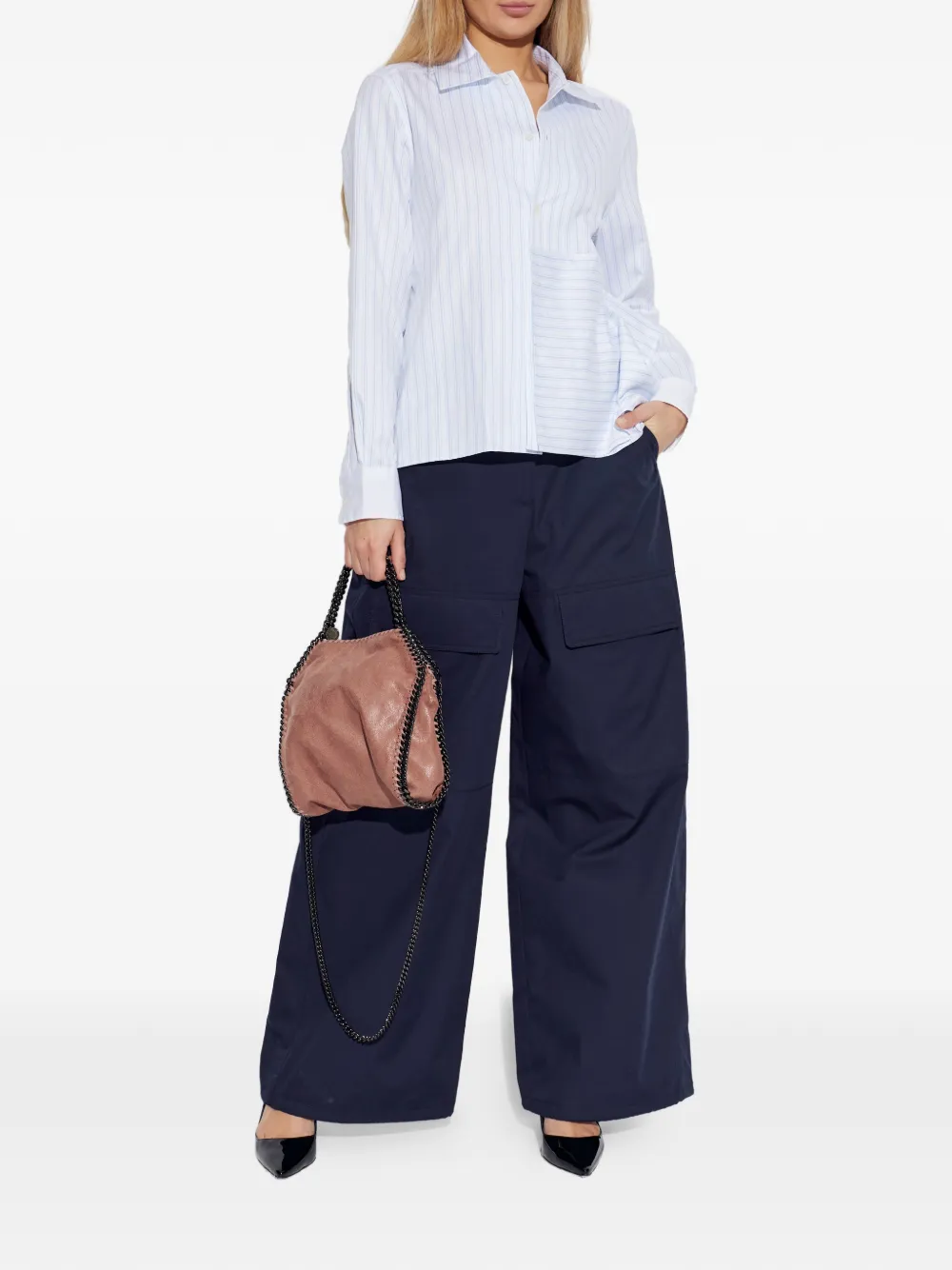 BLACK SUEDE STUDIO Branca slingback pumps met puntige neus Zwart