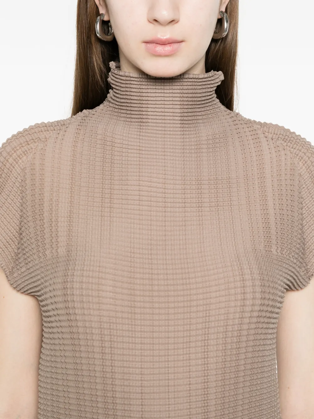 ribbed high-neck shirt