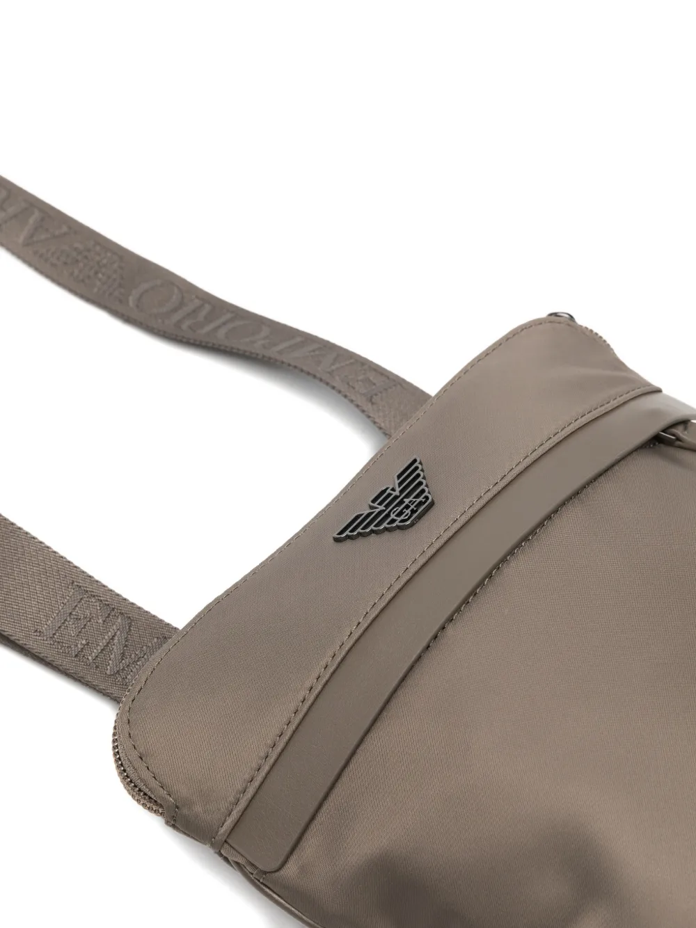 Emporio Armani Messengertas met logoband Bruin