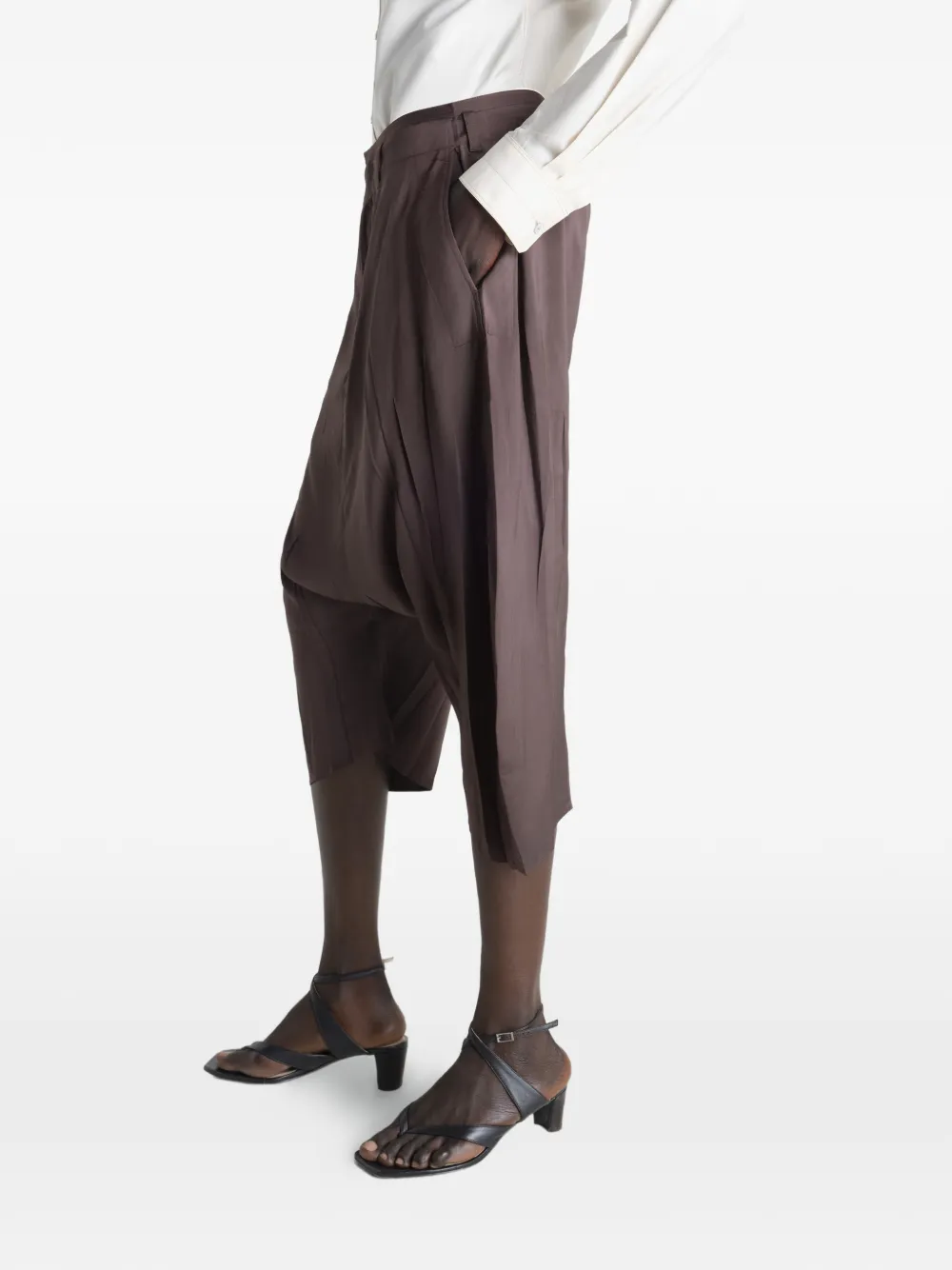 LEMAIRE Bermuda shorts met verlaagd kruis van poly viscose twill Bruin