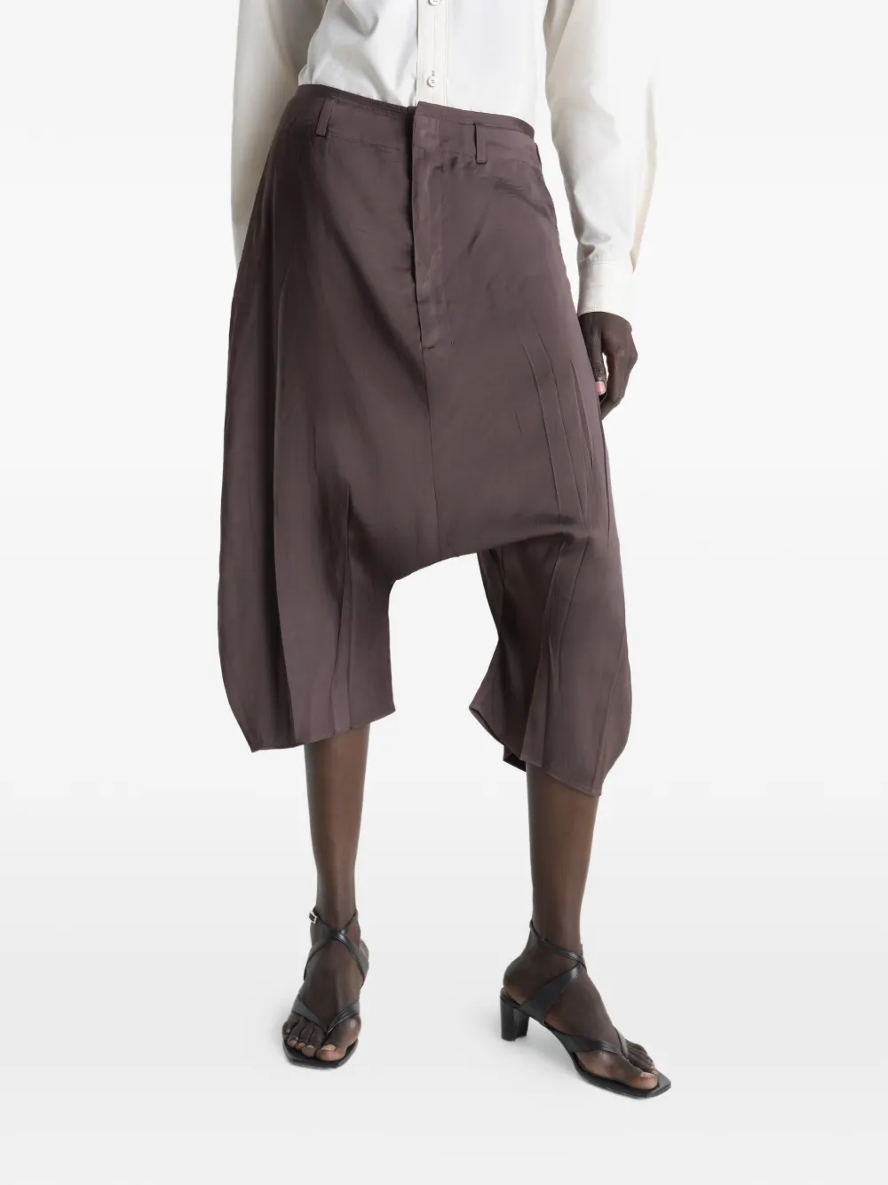 LEMAIRE Bermuda shorts met verlaagd kruis van poly viscose twill Bruin