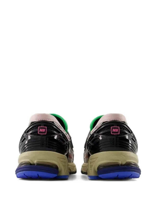 やす New Balance 1906 logo-detail Sneakers | Black | FARFETCH