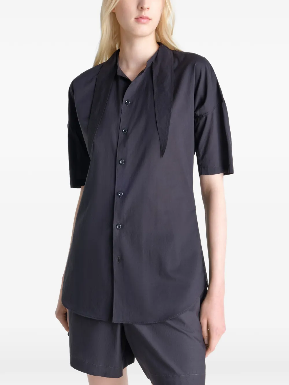 LEMAIRE Blouse met sjaaldetail en korte mouwen Zwart