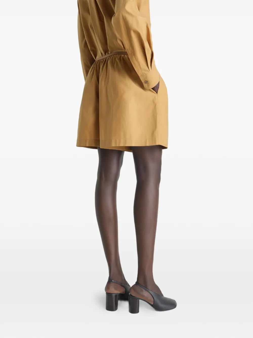  Lemaire Buttoned Elasticated Shorts - Neutrals 