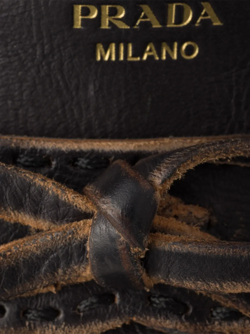 Prada Leren pumps met strik en franje Zwart