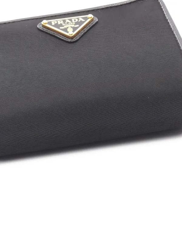 Prada Pre-Owned 2010s bi-fold Leather Wallet | Black | FARFETCH