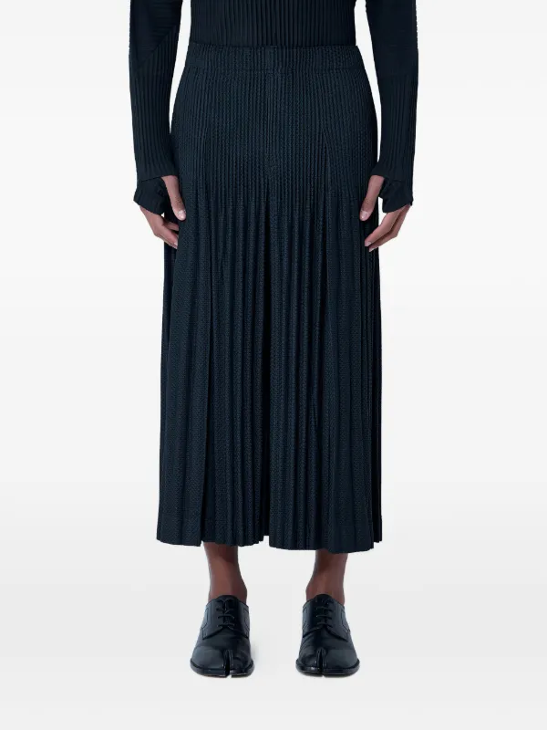 Homme Plissé Issey Miyake Pleated Elasticated Trousers | Black