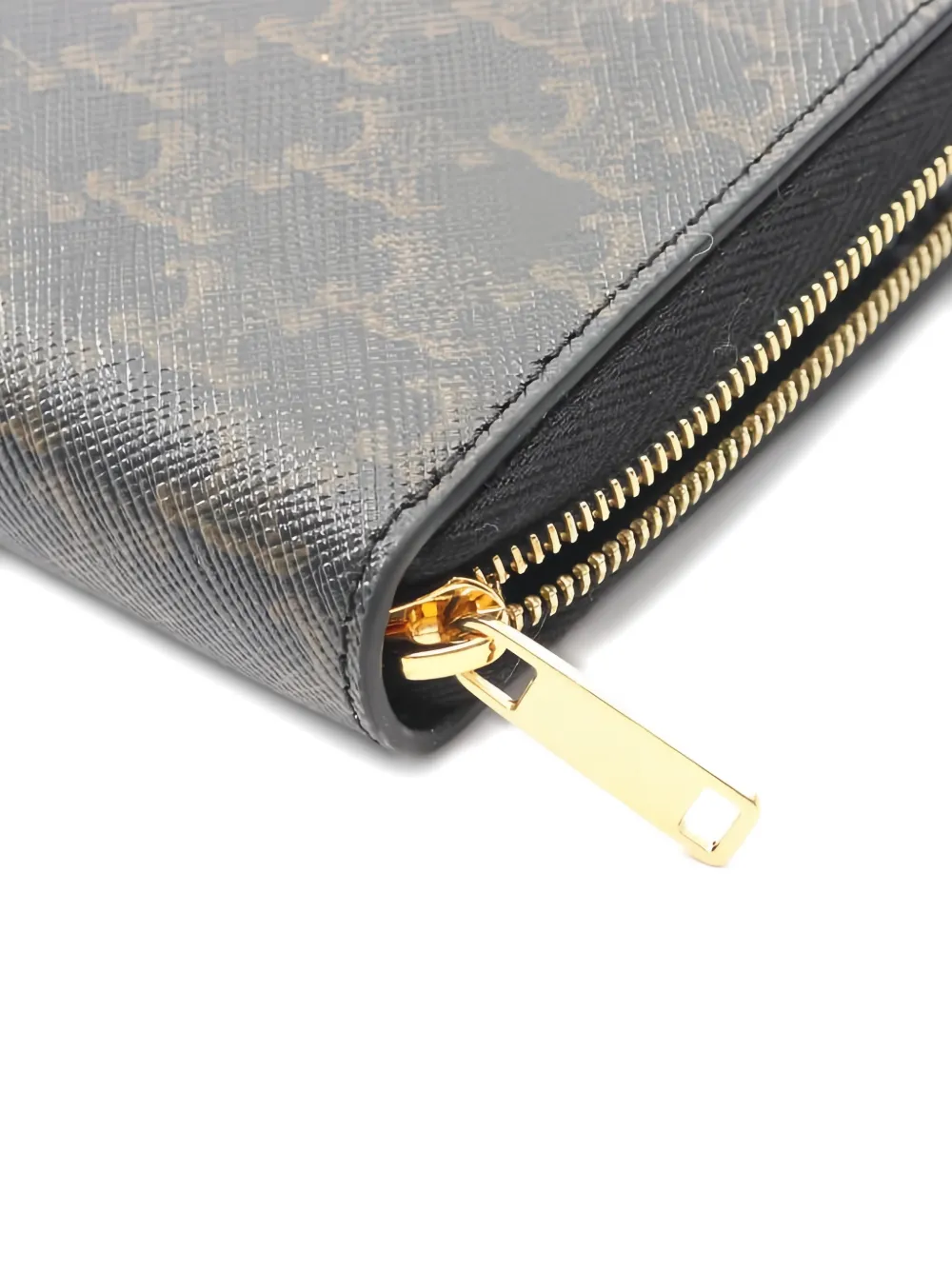  Celine Pre-owned 2010s Large Triomphe Zip Wallet - Black 