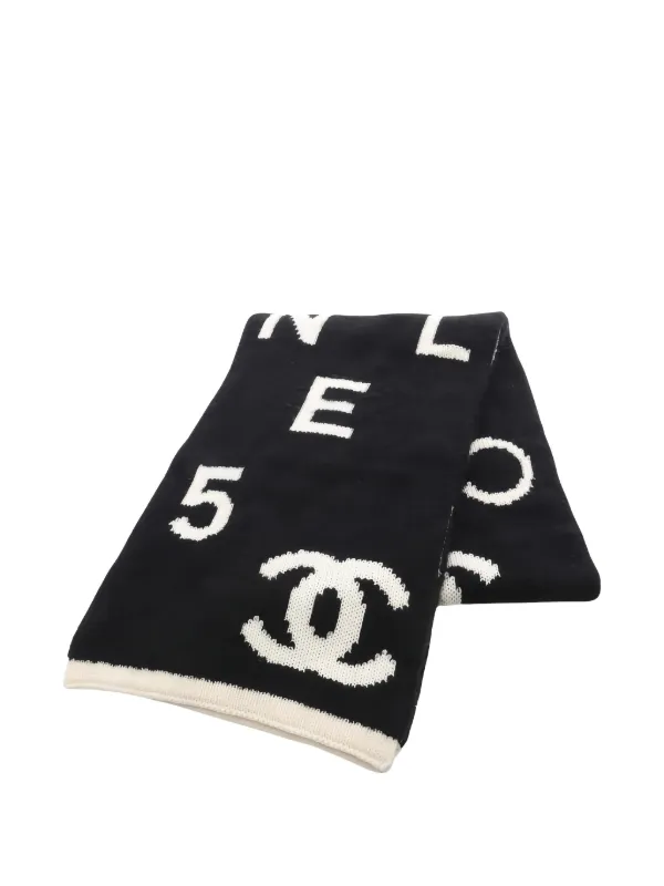 Chanel Pre-owned 1986-1988 Logo Scarf in Black