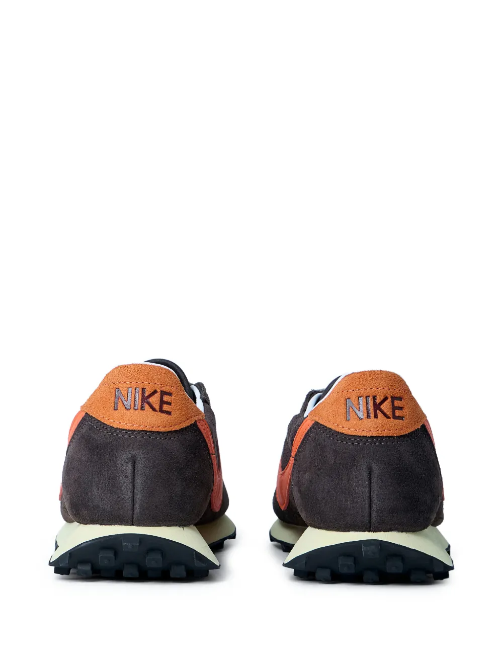 Nike LD-1000 suède sneakers met logo Bruin