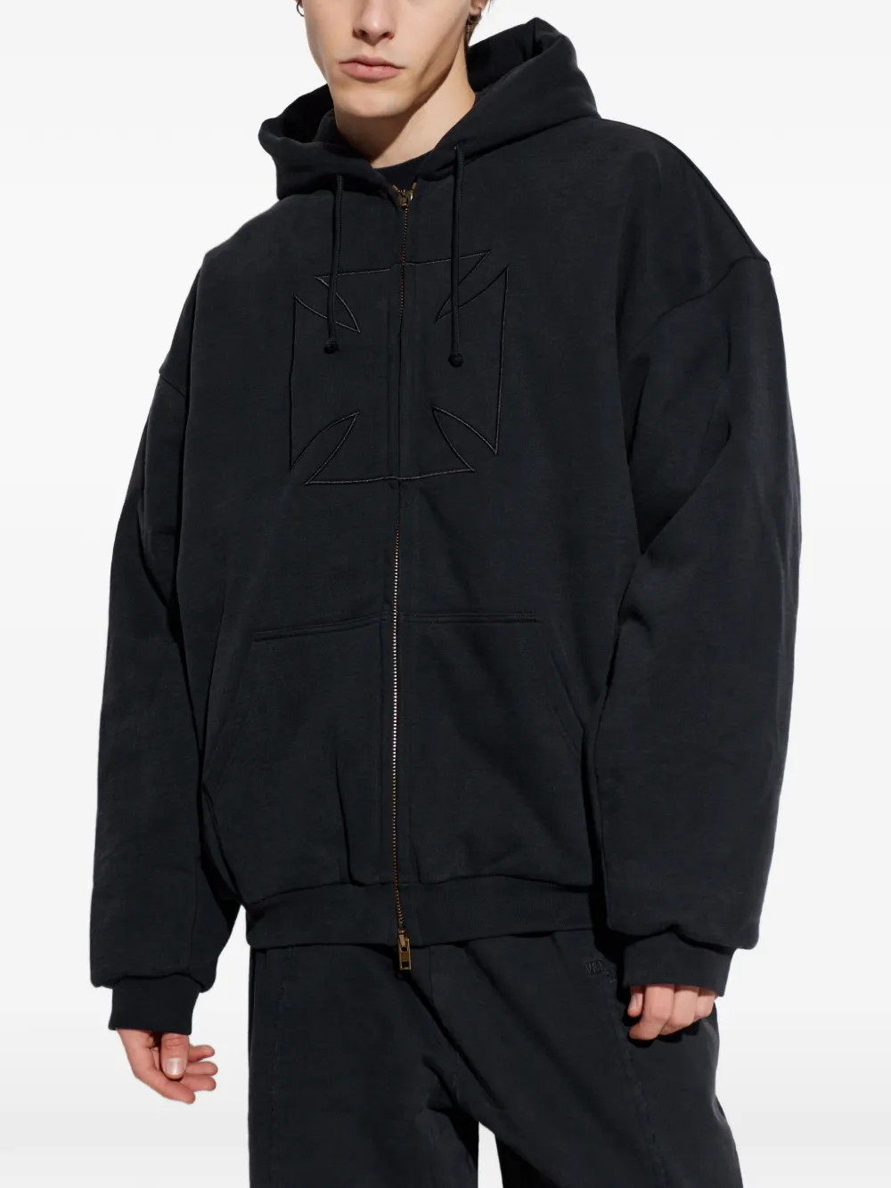 VETEMENTS Hoodie met geborduurd kruis Zwart