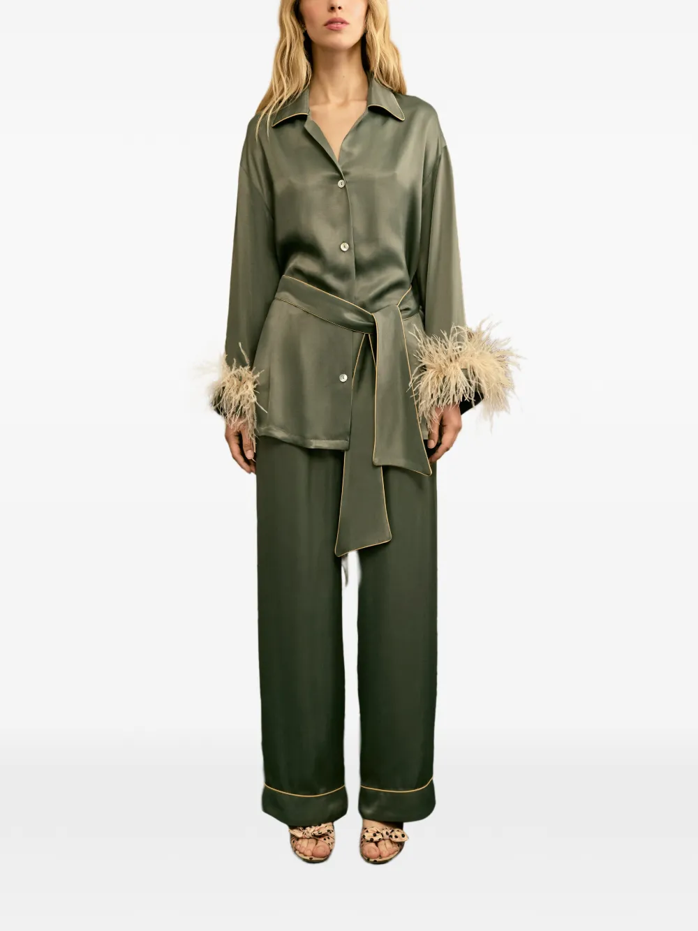 Sleeper 미스 캣 벨트 페더 트리밍 파자마 세트 In Green