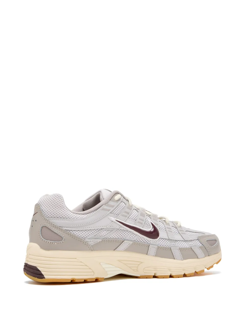 Nike P-6000 sneakers met logo Grijs