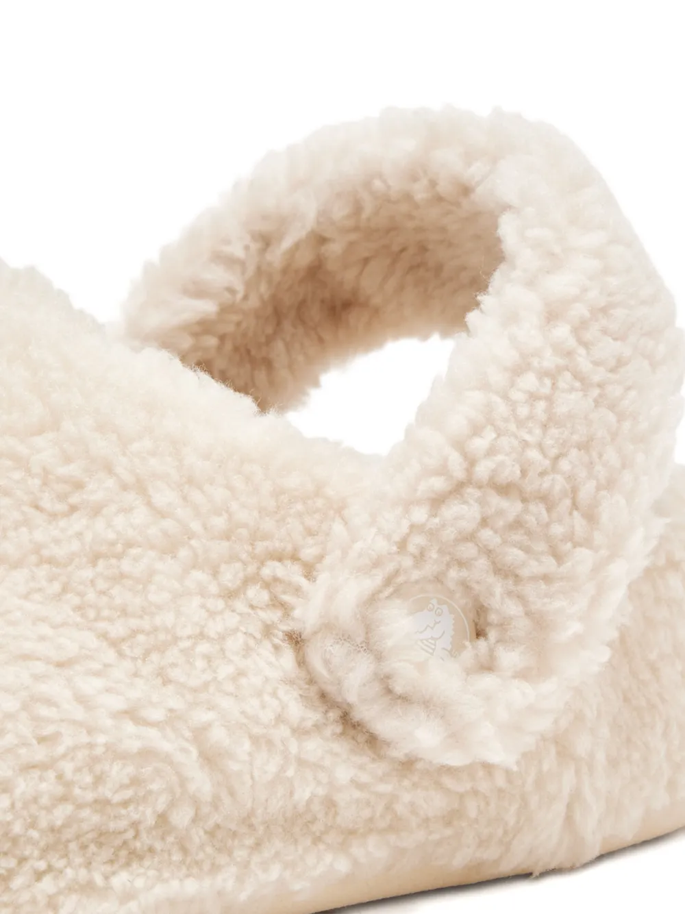 Crocs Slippers met sherpa textuur Beige