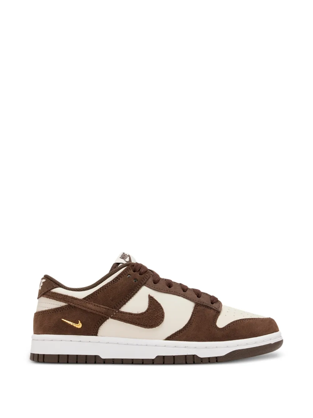 Nike Dunk Low sneakers met suède vlakken Bruin