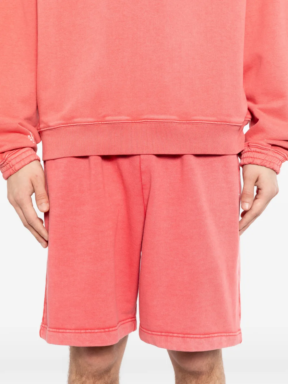 A-COLD-WALL* Sunburnt shorts Rood