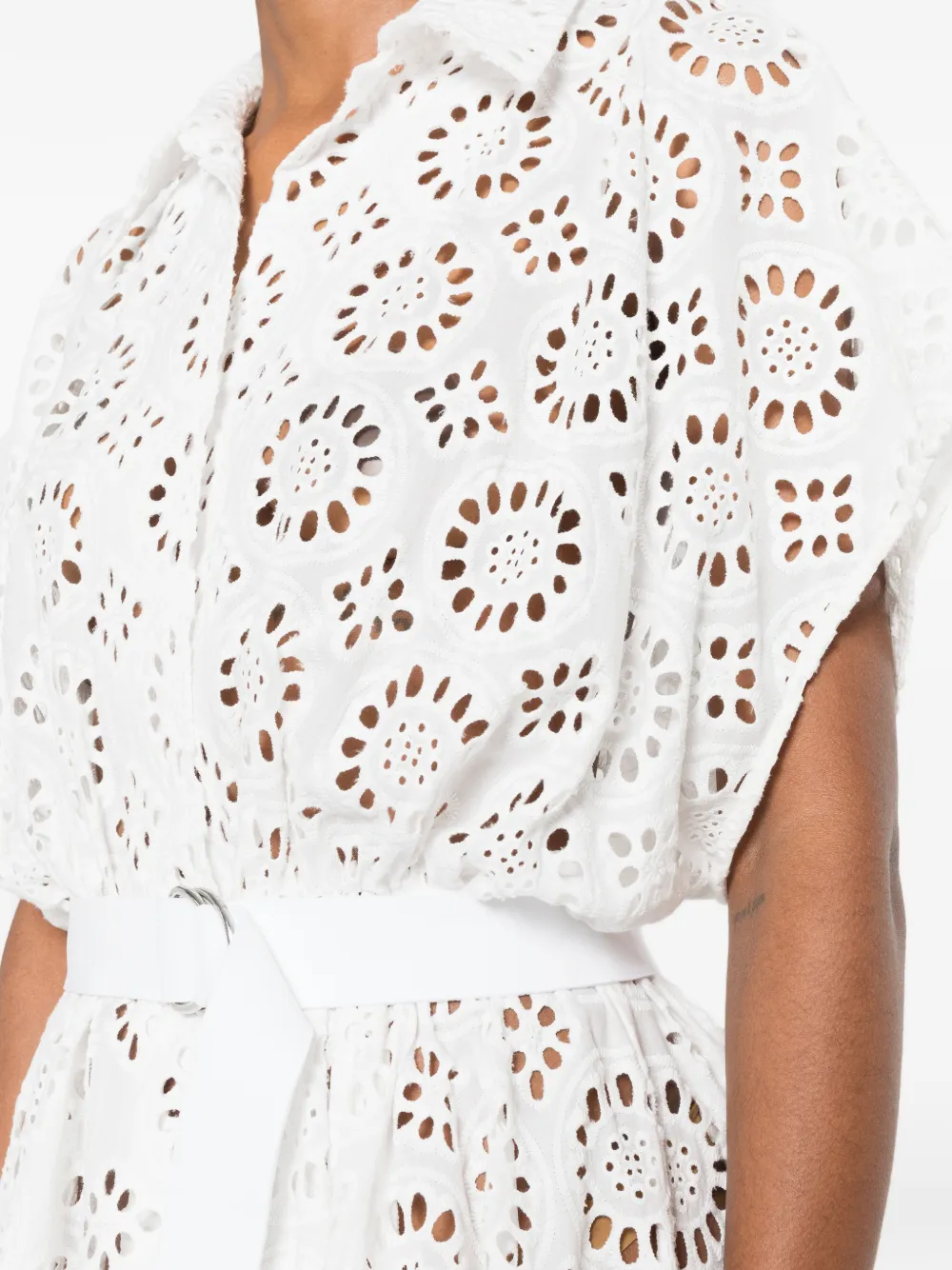 Norma Kamali Broderie Anglaise jurk met ceintuur Wit