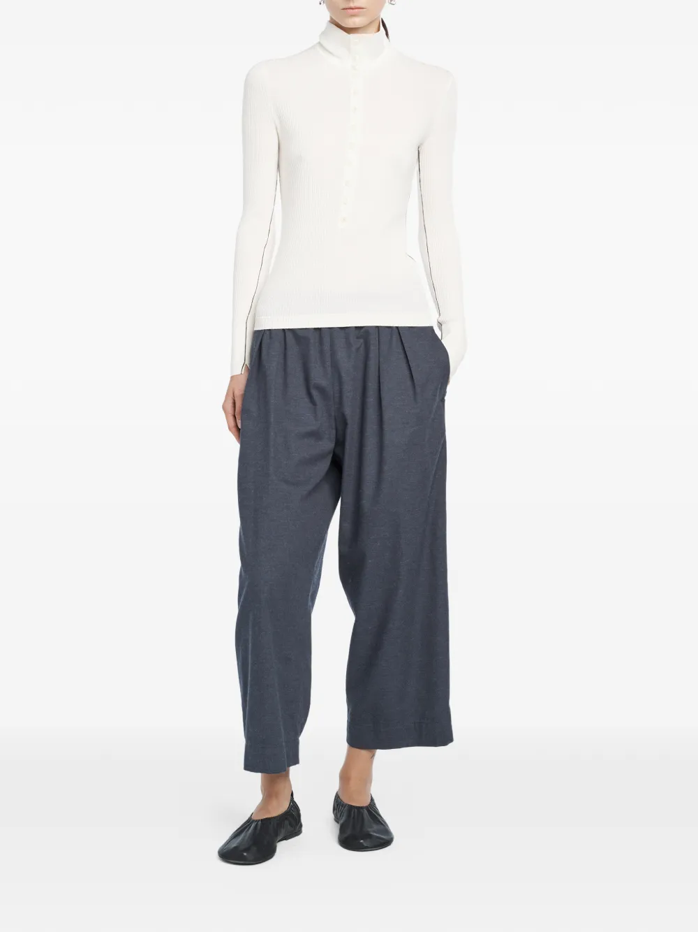 Maria McManus Top met lange mouwen en knoop Beige