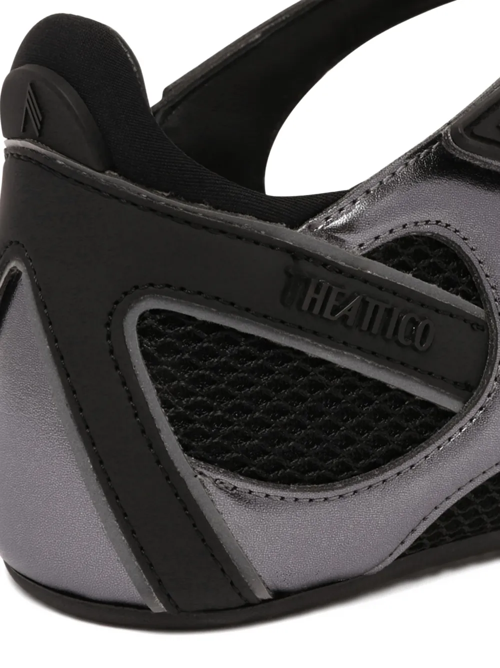 The Attico Floor 01 ballerina's met gekruiste bandjes Grijs