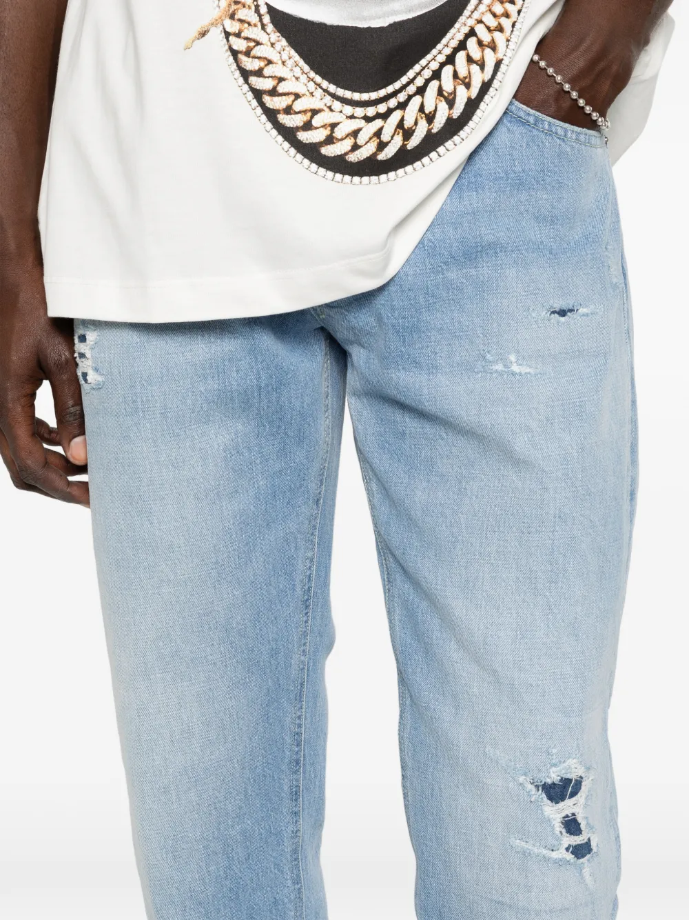 Bray Distressed Jeans