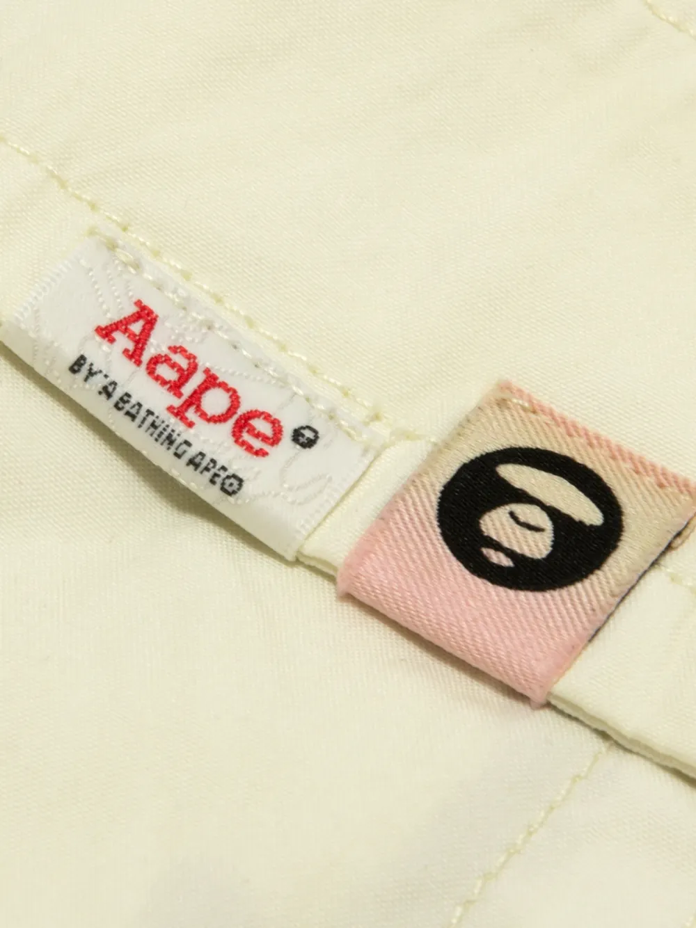 AAPE BY *A BATHING APE Cargo broek Wit