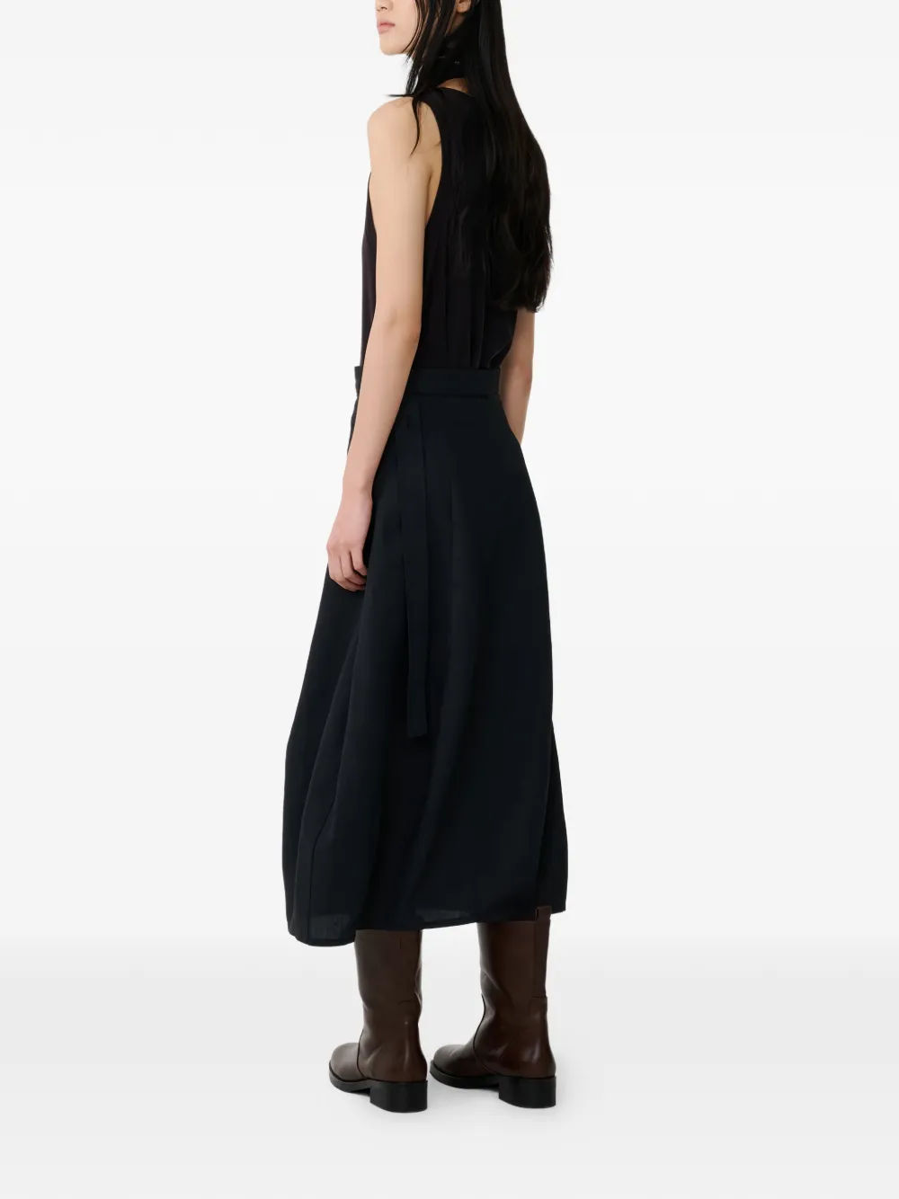 Studio Nicholson Orcha midi-rok met gestrikte taille en knoop Zwart