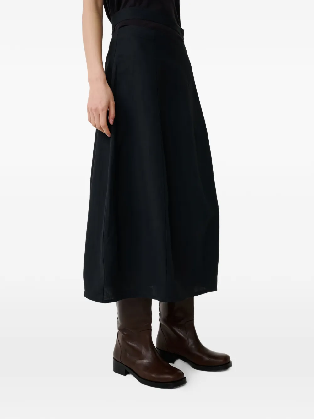 Studio Nicholson Orcha midi-rok met gestrikte taille en knoop Zwart