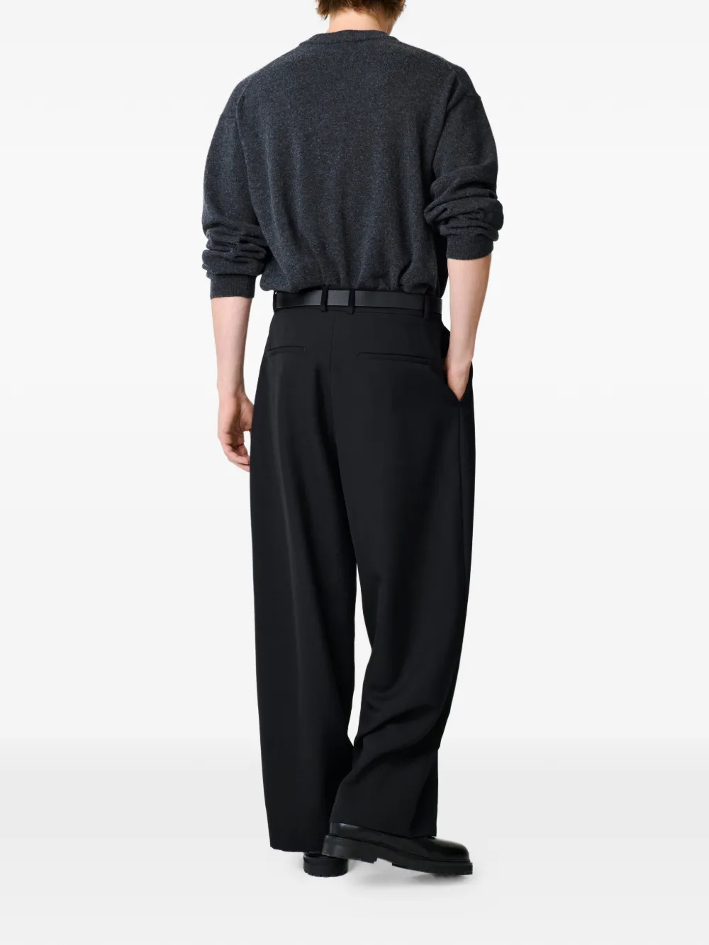 Line Pleated Trousers
