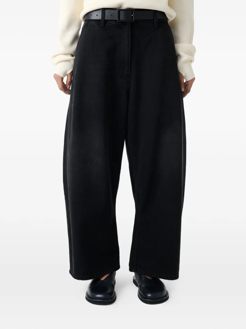 Studio Nicholson Chalco gewelfde denim broek Zwart