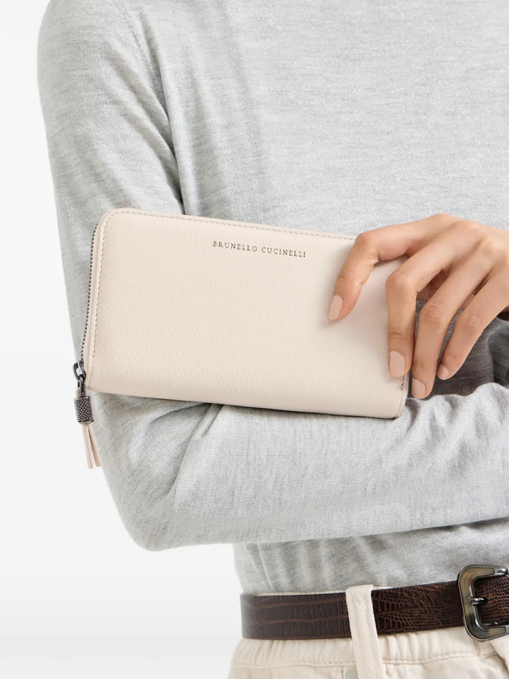 Brunello Cucinelli Portemonnee met rits en textuur Beige