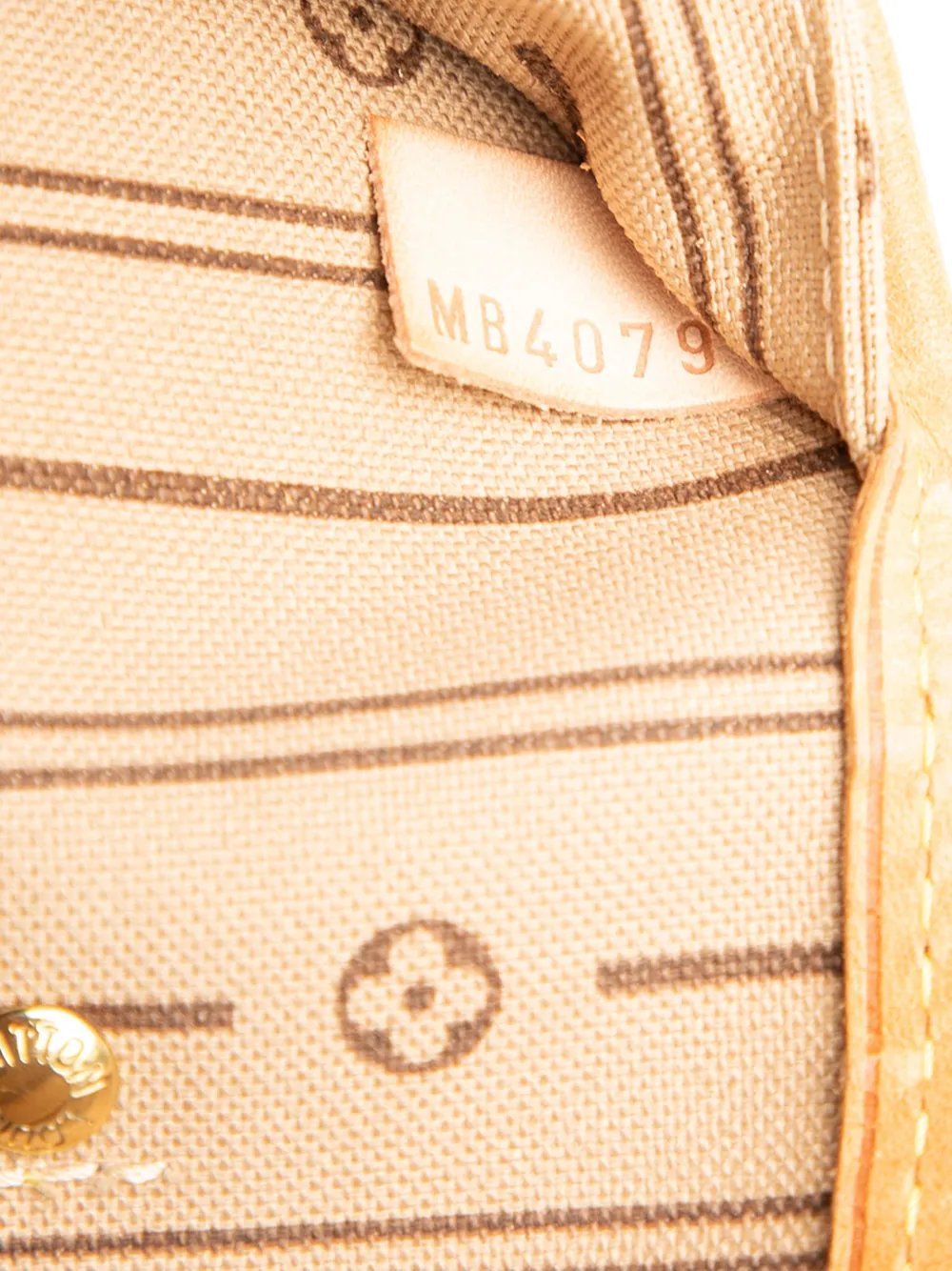 2009 Monogram Neverfull Mm Tote Bag