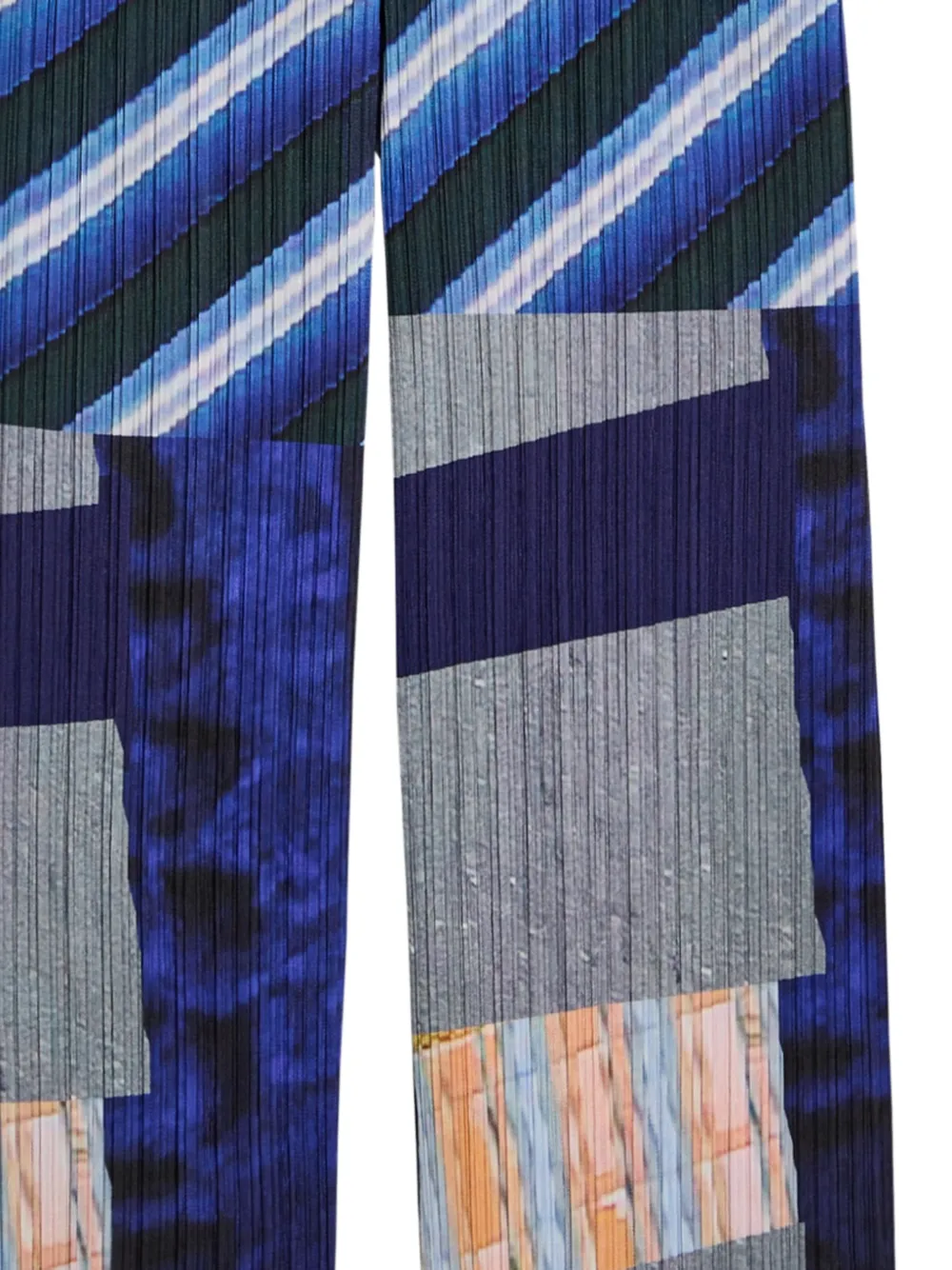 Pleats Please Issey Miyake Gestreepte broek Blauw