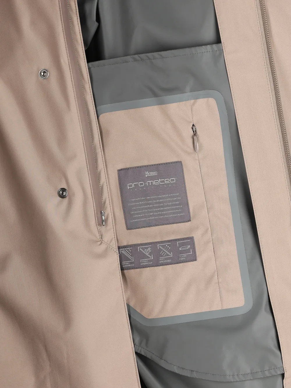 Herno Windstopper regenjas met capuchon Beige
