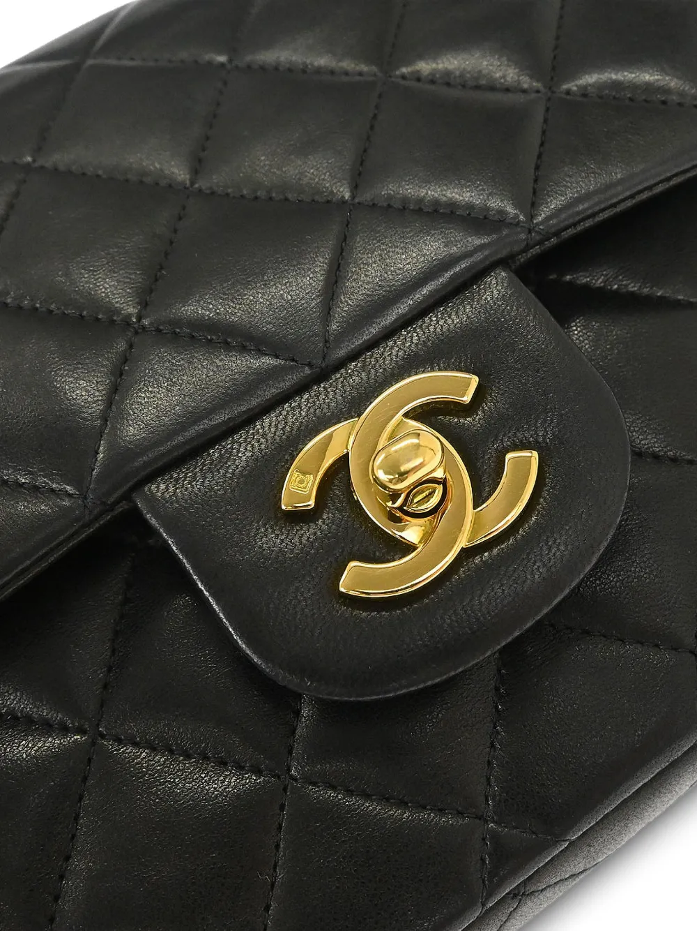 1992 Medium Classic Double Flap Shoulder Bag