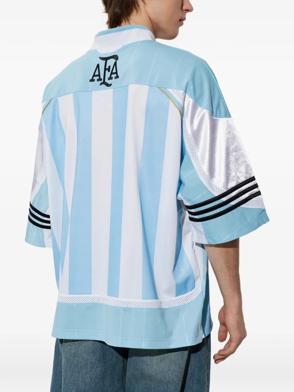 adidas T-shirt met V-hals Blauw