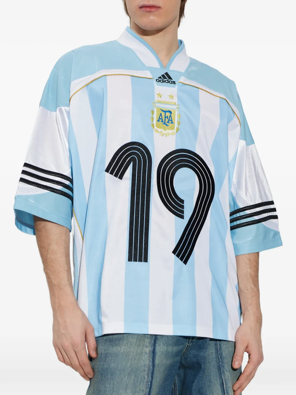 adidas T-shirt met V-hals Blauw