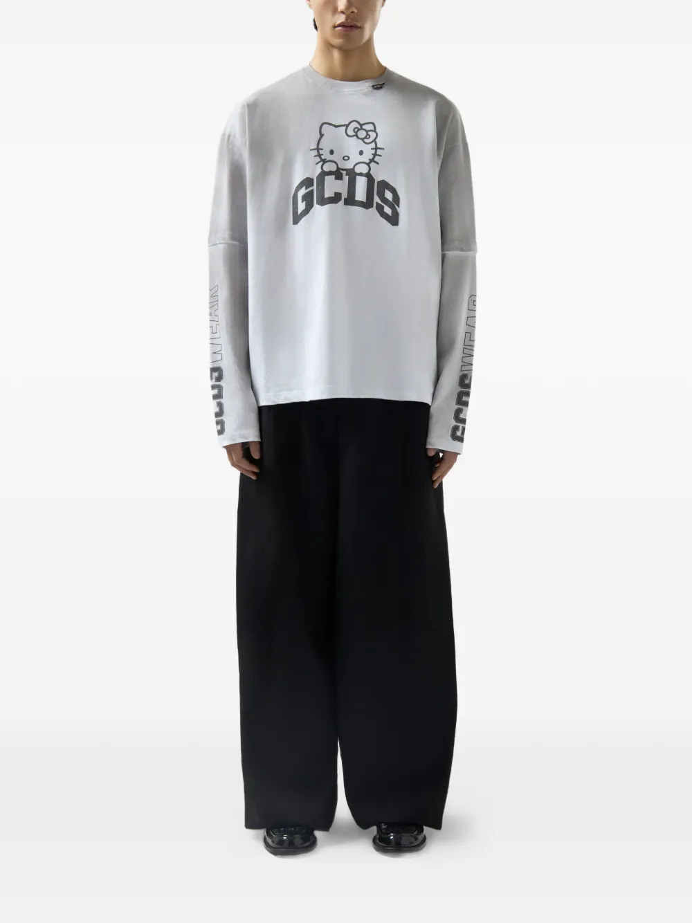 GCDS X 헬로 키티 긴소매 코튼 티셔츠 | 티셔츠 | Image 2