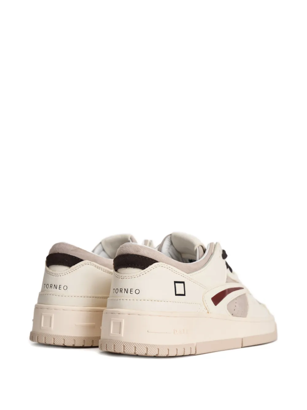 D.A.T.E. Sneakers met geperforeerde vlakken Beige