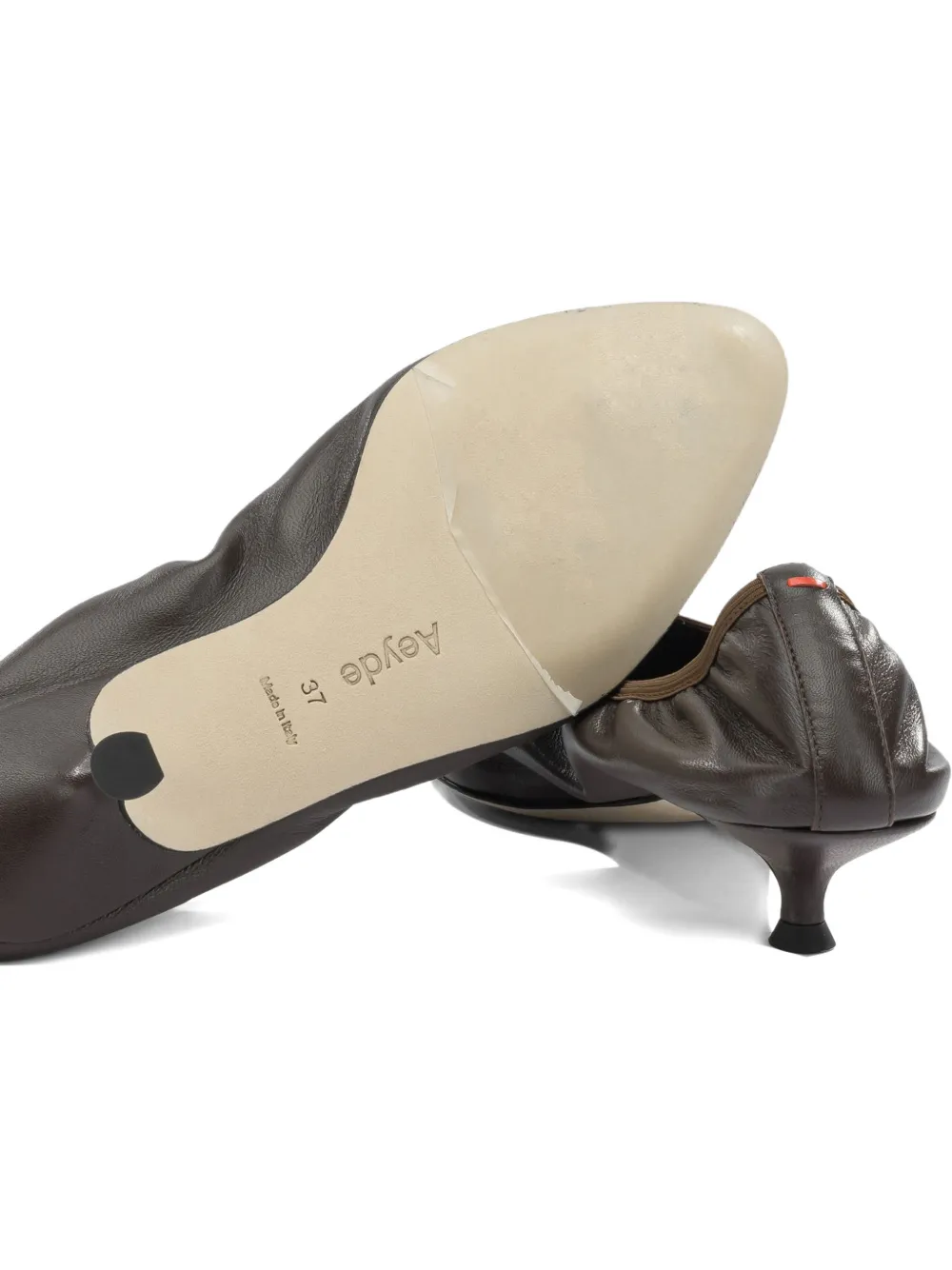 Aeyde Pumps met kitten hak Bruin